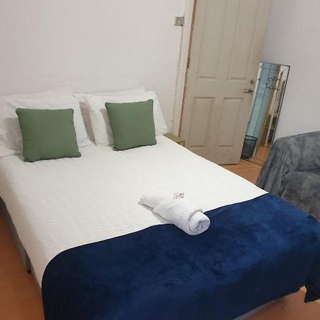 Balham, South London Spacious Guest House F2, 6 Rooms Available Extérieur photo