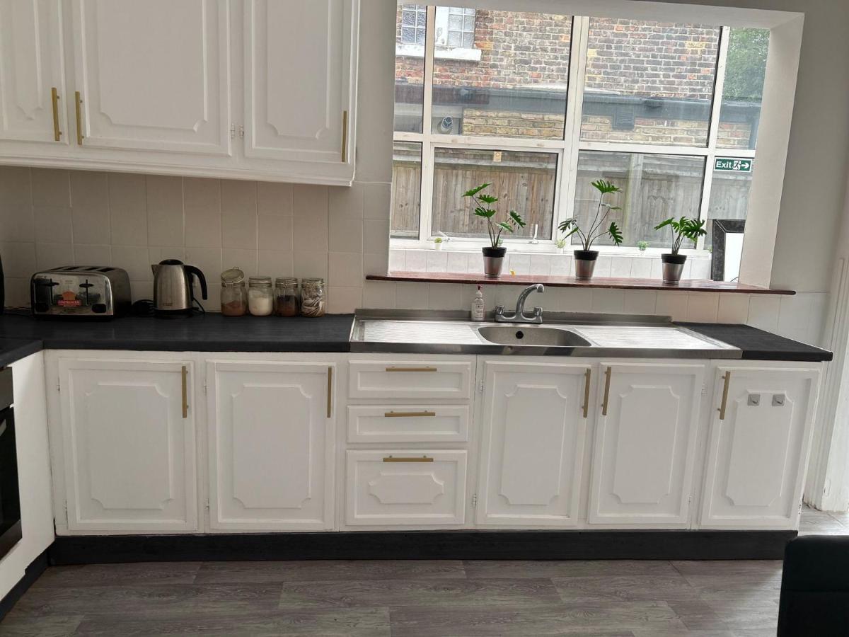 Balham, South London Spacious Guest House F2, 6 Rooms Available Extérieur photo